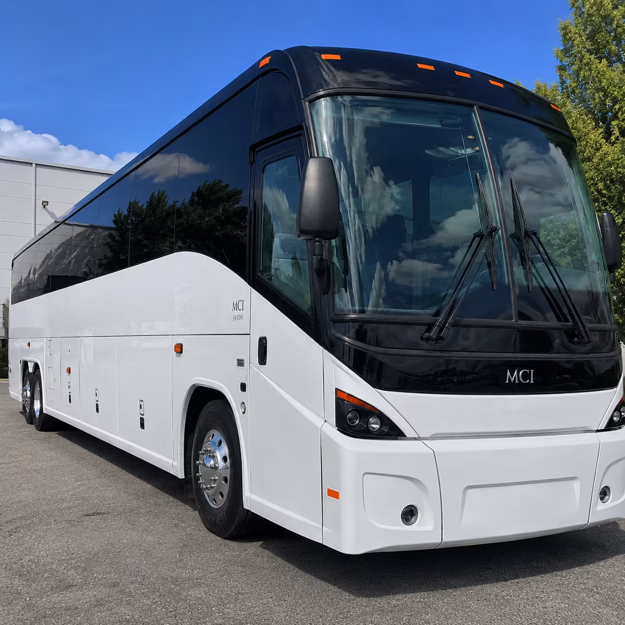 book a bus for your next airport transfer 5