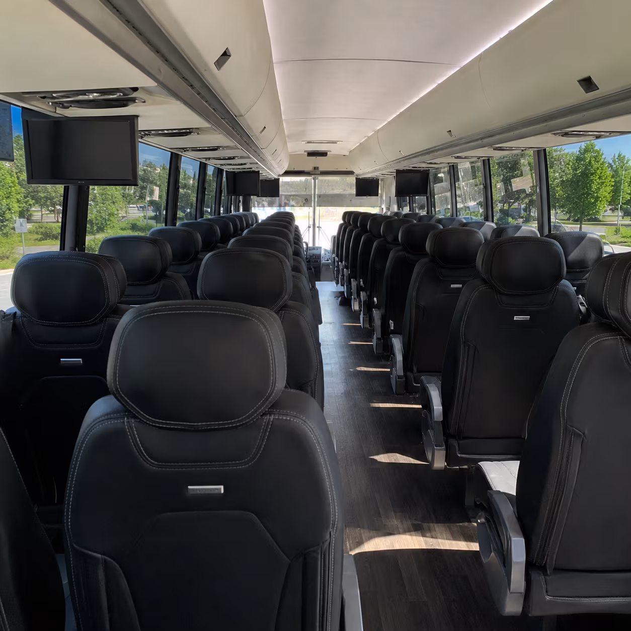 charter bus minibus transfers to ontario international airport ont